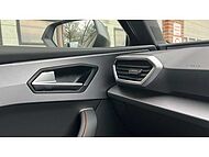 SEAT Leon 1.0 eTSI EVO (110ps) FR Sport DSG