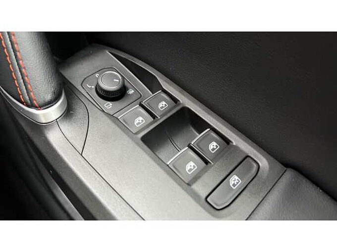 SEAT Leon 1.0 eTSI EVO (110ps) FR Sport DSG